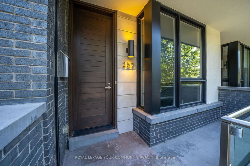 home for lease on 257 Roxton Road