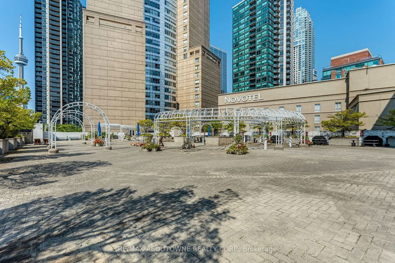  #3216 - 25 The Esplanade   Toronto, M5E 1W5 | Image 4