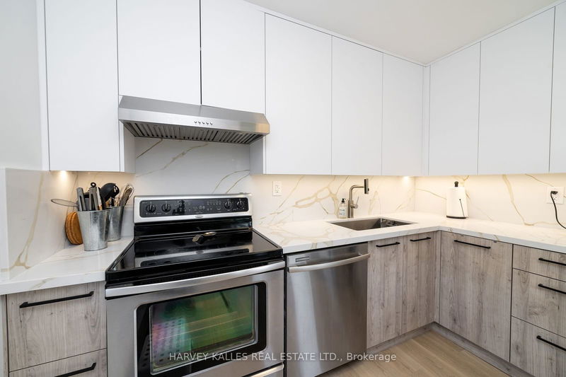  203 - 135 Antibes Dr  Toronto, M2R 2Z1 | Image 12