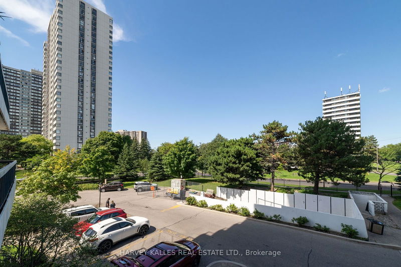  203 - 135 Antibes Dr  Toronto, M2R 2Z1 | Image 33