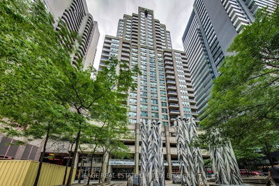  1005 - 750 Bay St  Toronto, M5G 1N6 | Image 1