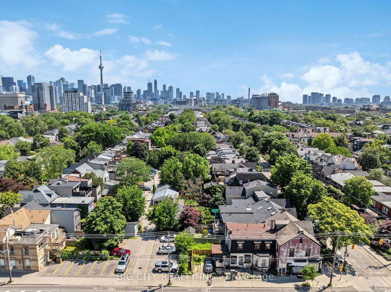 159 Brunswick Ave  Toronto, M5S 2M3 | Image 2