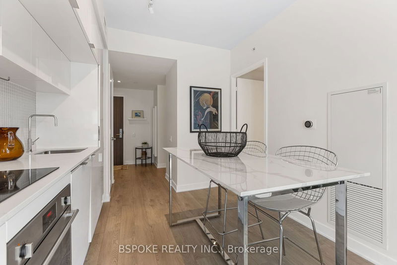  2912 - 185 Roehampton Ave  Toronto, M4P 0C6 | Image 10