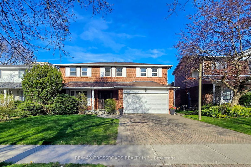 128 Abbeywood Tr  Toronto, M3B 3B5 | Image 1