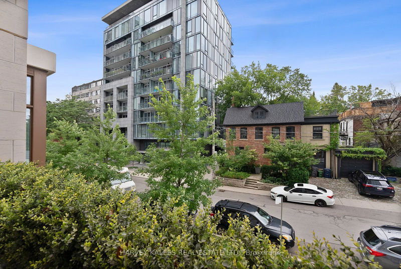  TH1 - 127 Pears Ave  Toronto, M5R 1T3 | Image 33