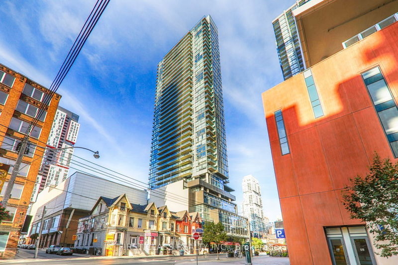 home for lease on 1206-290 Adelaide Street W
