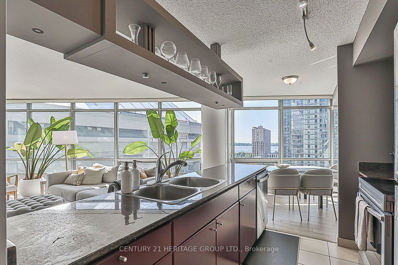  1215 - 81 Navy Wharf Crt  Toronto, M5V 3S2 | Image 12