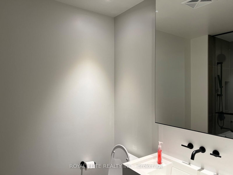 2004 - 55 Charles St E, Toronto, M4Y 0J1 | Image 2