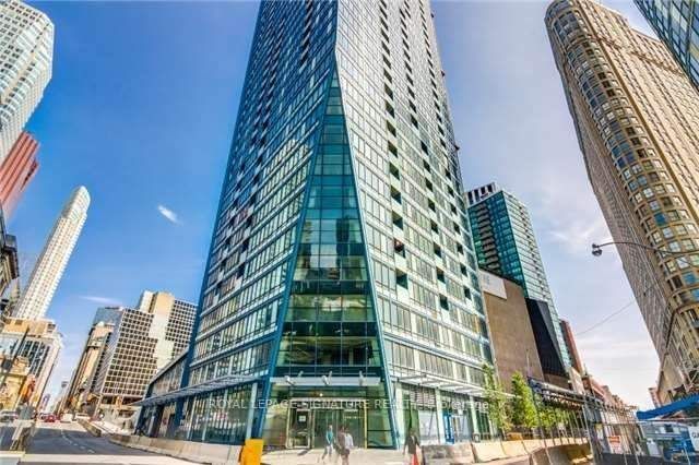 home for lease on 3202-8 The Esplanade Avenue