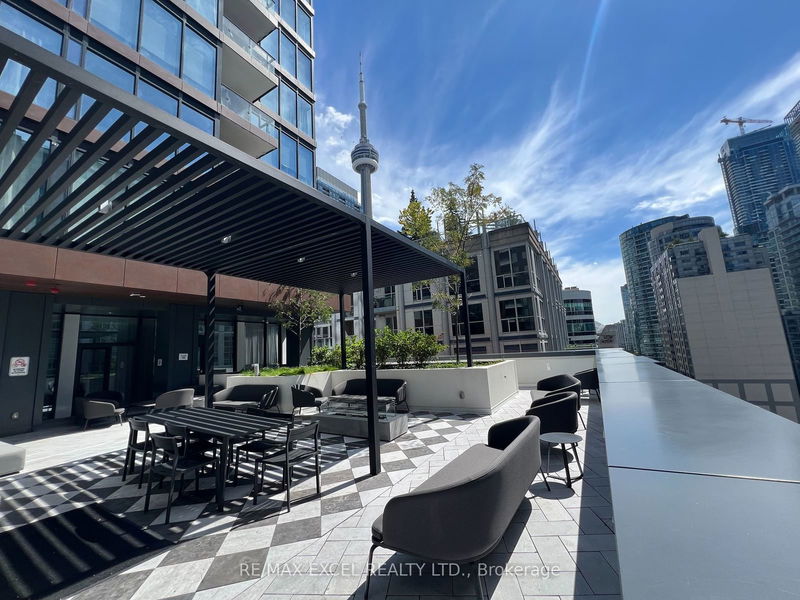 home for lease on 1803-55 Mercer Street