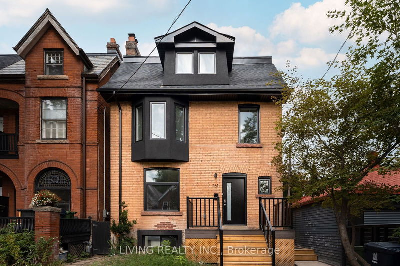 home for lease on 3-161 Howland Avenue