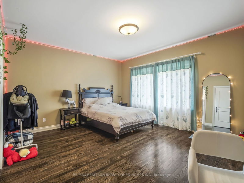 72 Gordon Rd  Toronto, M2P 1E4 | Image 20