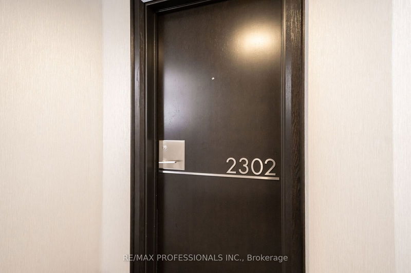  2302 - 25 The Esplanade   Toronto, M5E 1W5 | Image 4