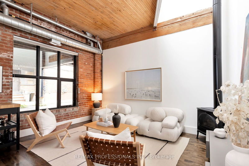  4 - 200 Clinton St  Toronto, M6G 2Y5 | Image 1