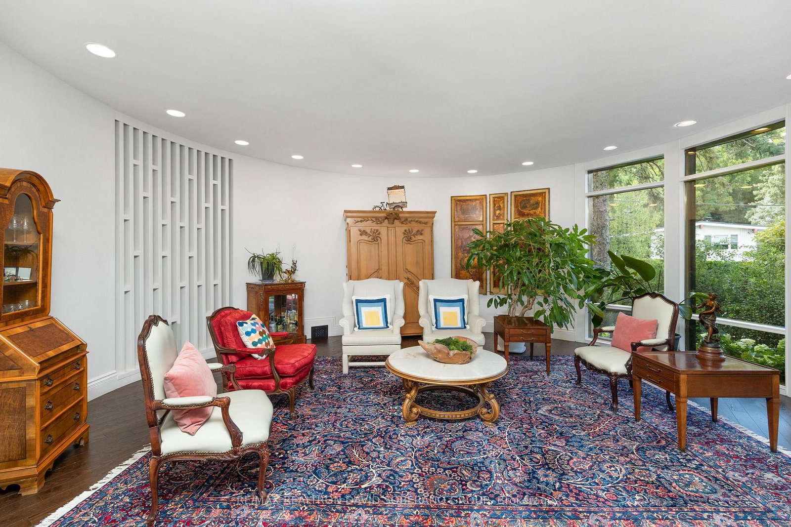 Listing Image 3