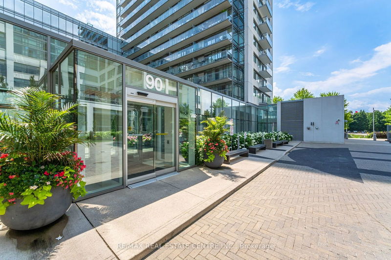  832 - 90 Stadium Rd  Toronto, M5V 3W5 | Image 2