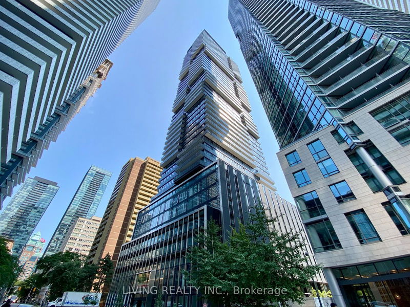 home for lease on 4010-55 Charles Street E