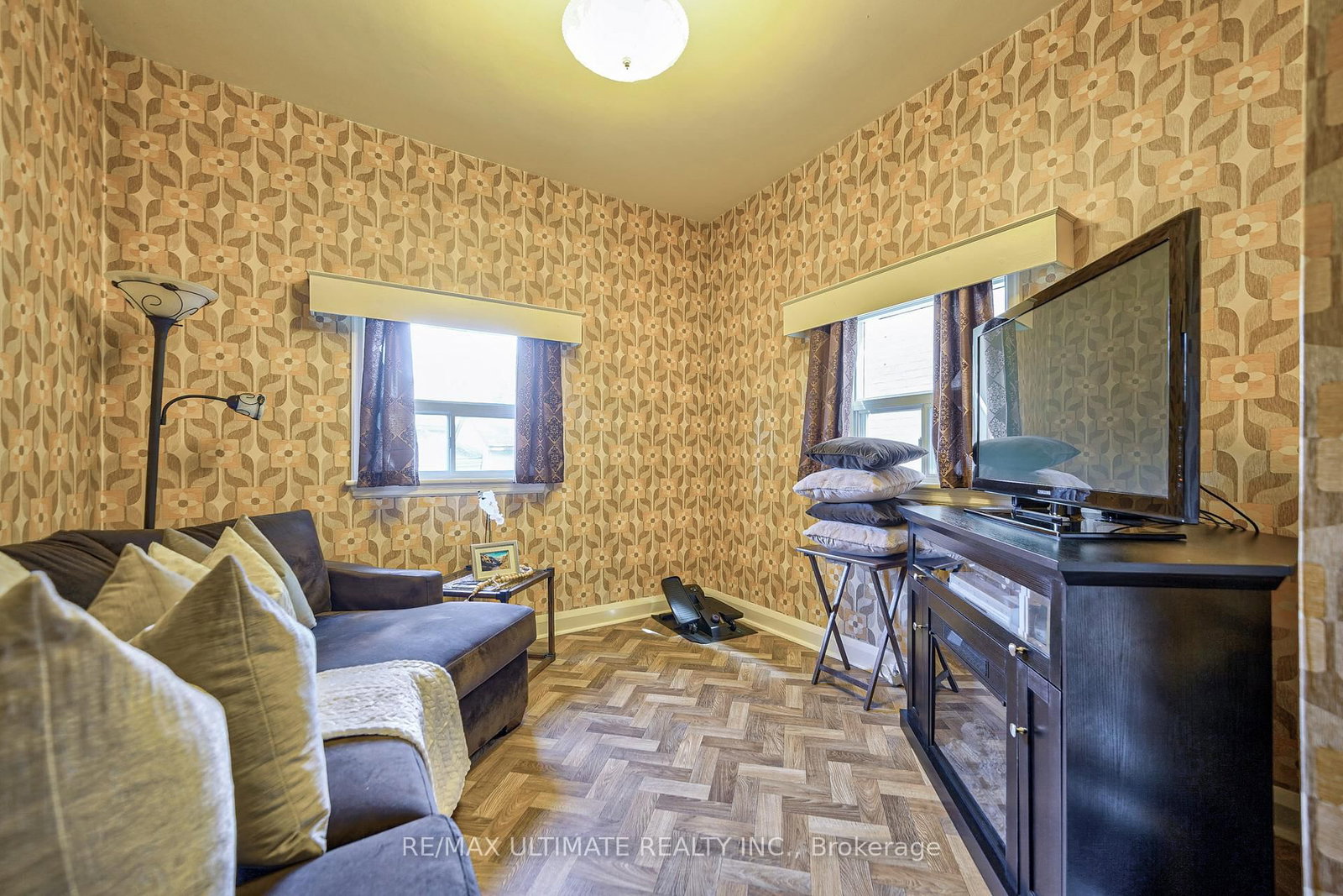 Listing Image 13