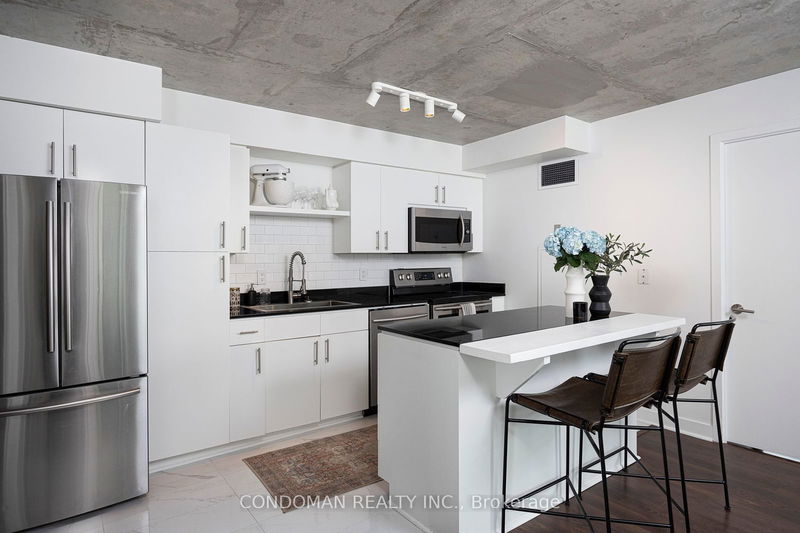  305 - 373 Front St W Toronto, M5V 3R7 | Image 10