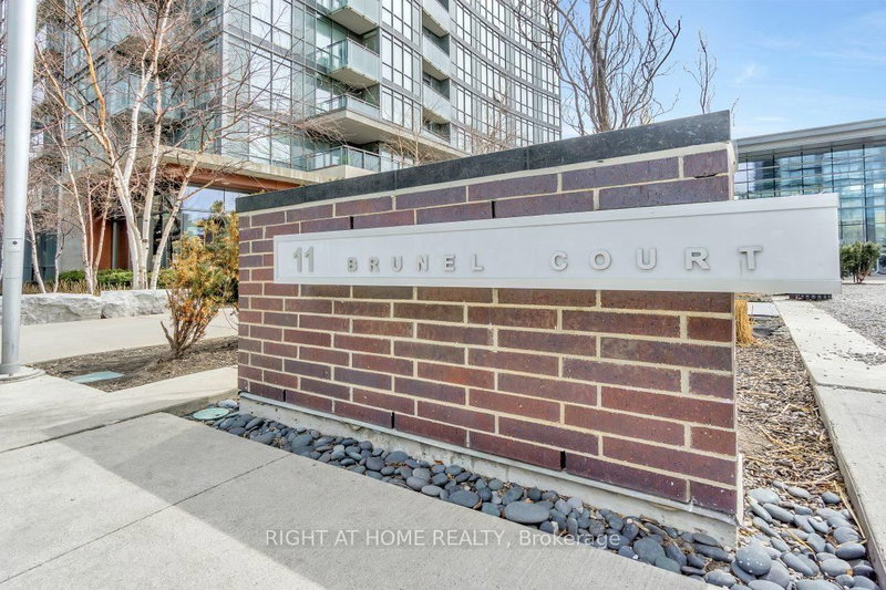 2615 - 11 Brunel Crt, Toronto, M5V 3Y3 | Image 2