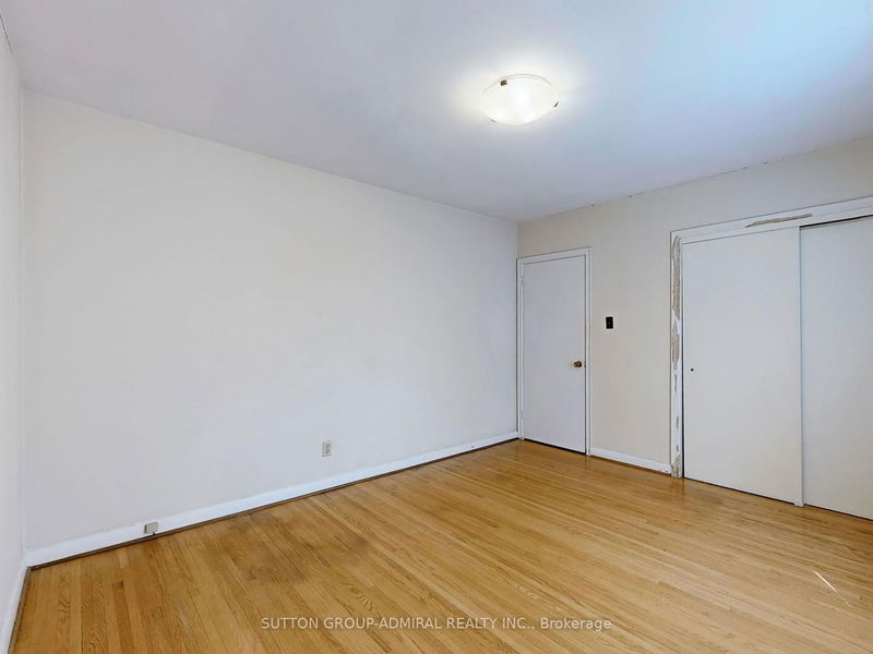 35 Farrell Ave  Toronto, M2R 1C7 | Image 10