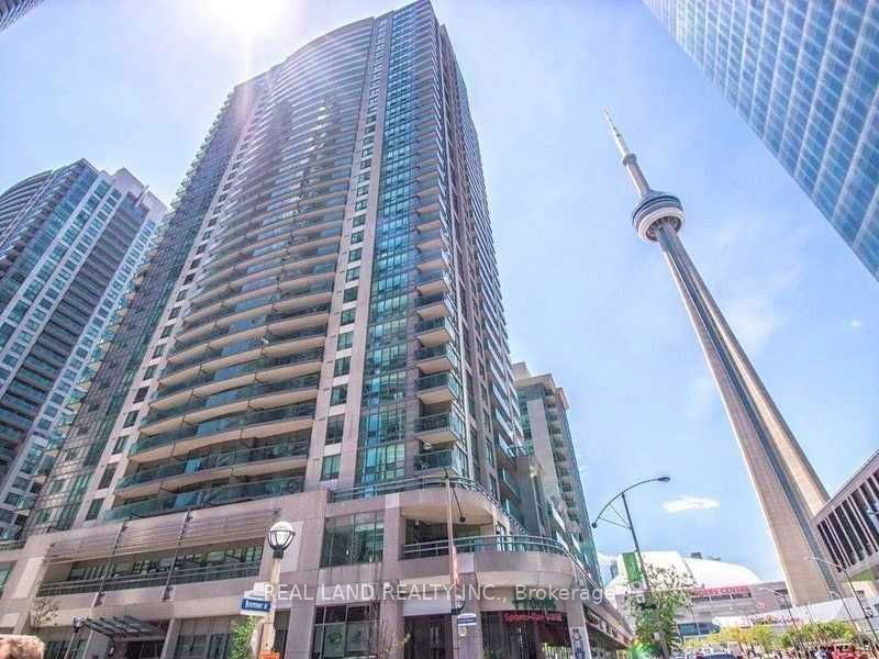  1006 - 19 Grand Trunk Cres  Toronto, M5J 3A3 | Image 2