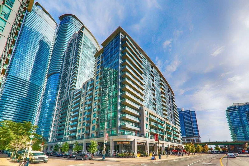  1006 - 19 Grand Trunk Cres  Toronto, M5J 3A3 | Image 3