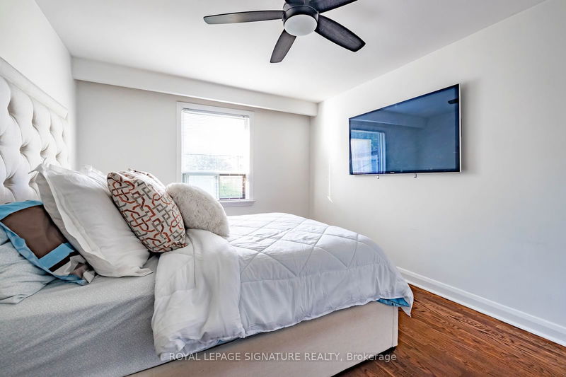 136 Regina Ave  Toronto, M6A 1R7 | Image 15