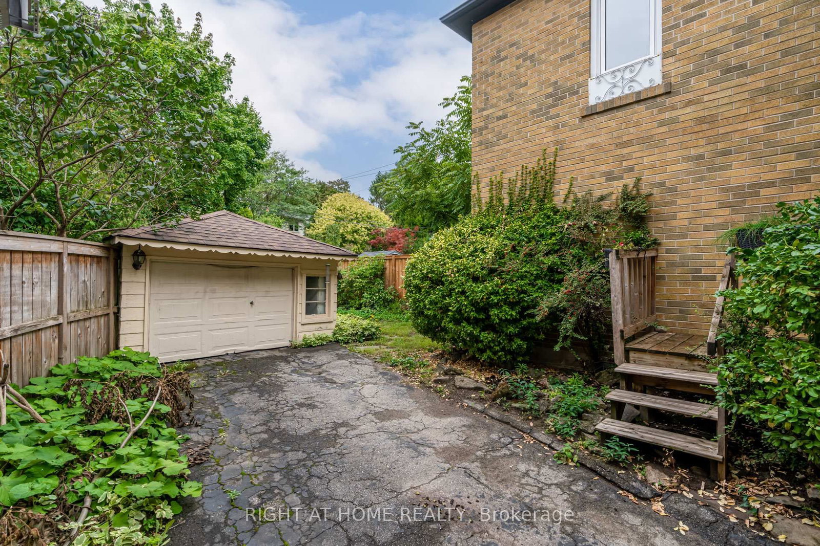 Listing Image 37