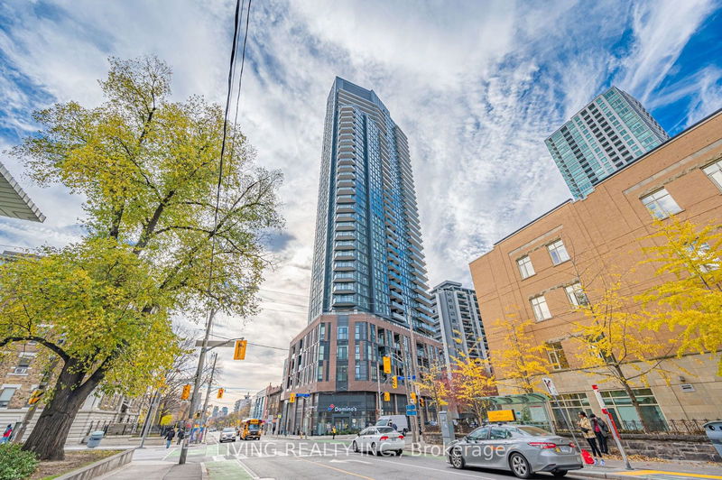  609 - 159 Wellesley St E Toronto, M4Y 0H5 | Image 1