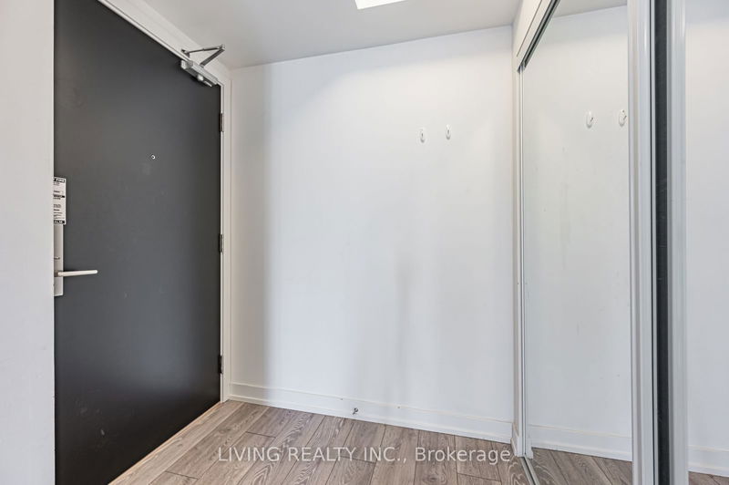  609 - 159 Wellesley St E Toronto, M4Y 0H5 | Image 2