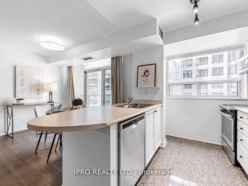  707 - 30 Hayden St  Toronto, M4Y 3B8 | Image 19