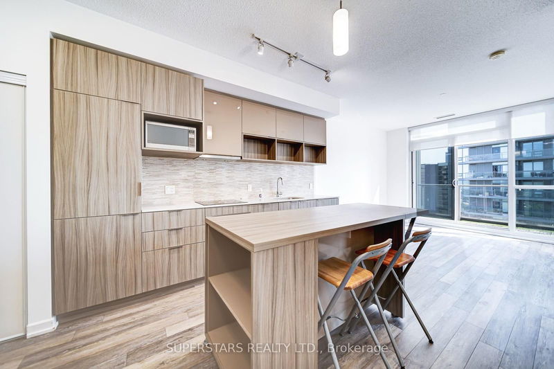 home for lease on 1306-52 Forest Manor Road