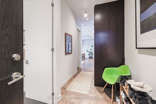 507 - 19 Brant Street