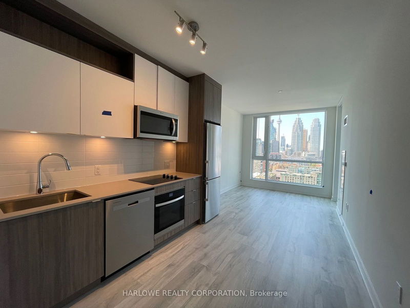 home for lease on 1950 W-135 Lower Sherbourne Street