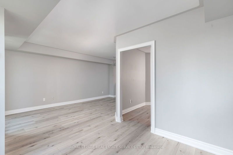  3307 - 8 Park Rd  Toronto, M4W 3S5 | Image 12