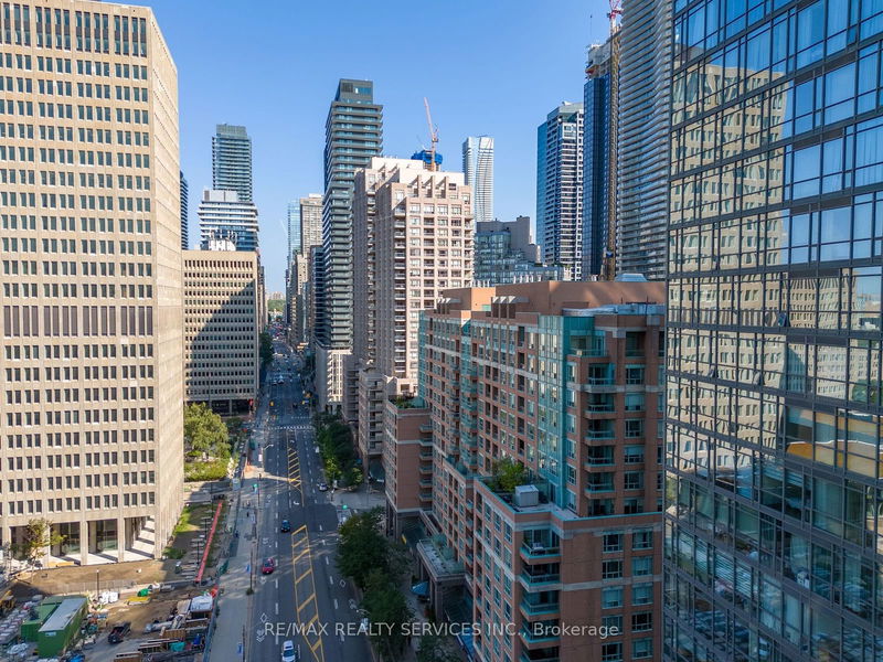  908 - 887 Bay St  Toronto, M5S 3K4 | Image 30