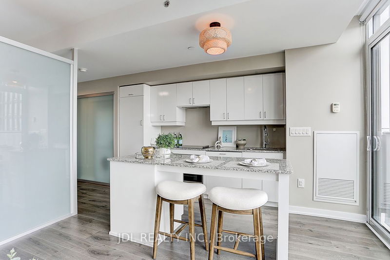  3201 - 426 University Ave  Toronto, M5G 1S9 | Image 29