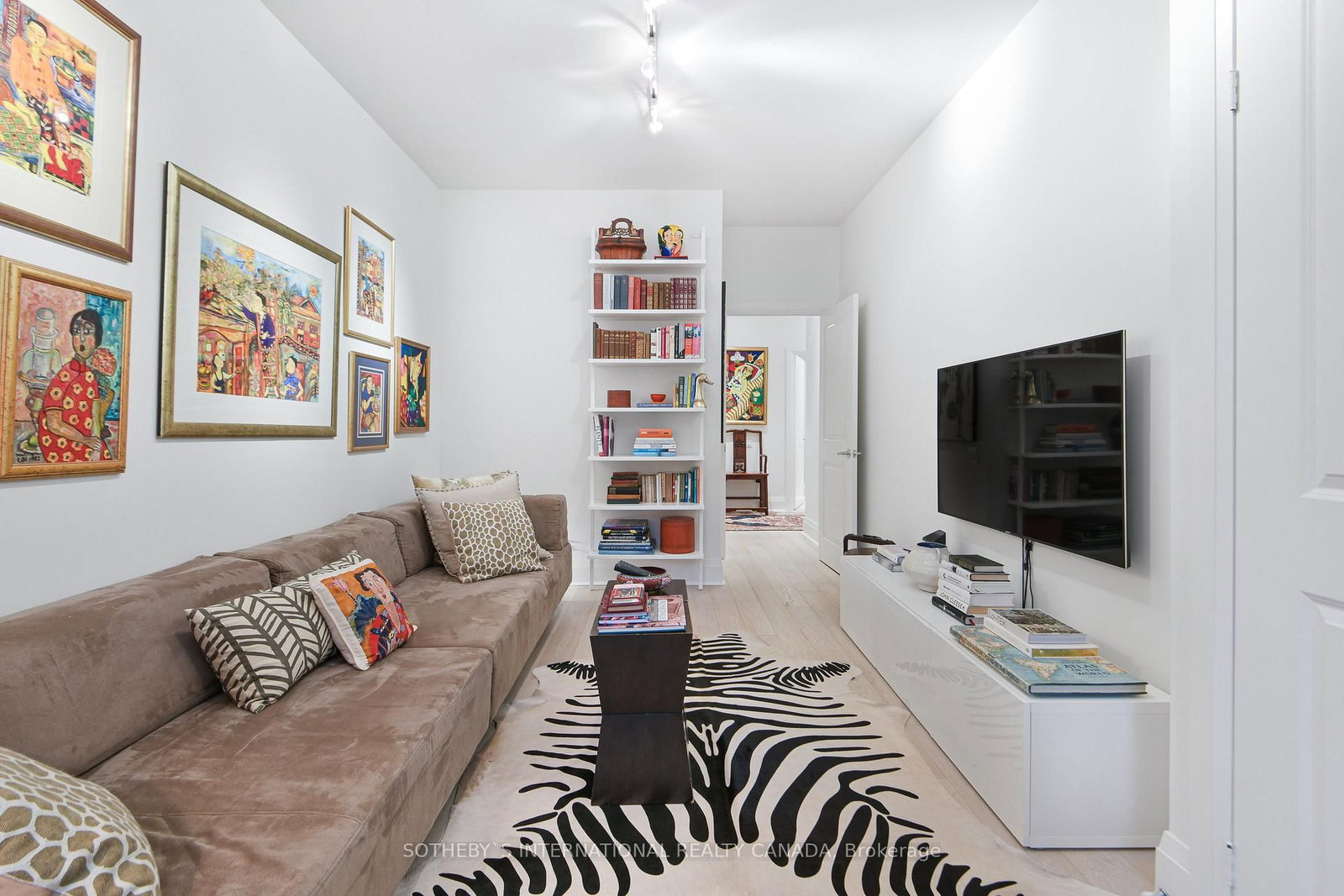Listing Image 22