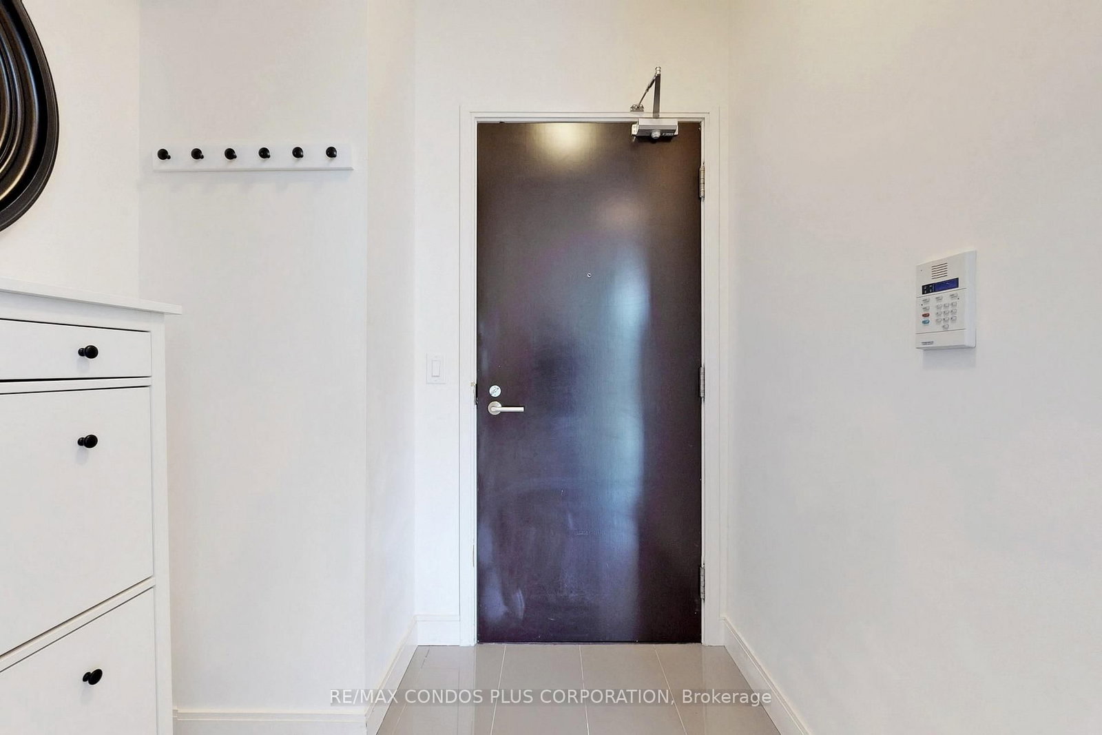 Listing Image 30