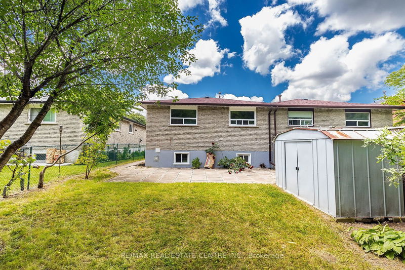 114 Sexton Cres  Toronto, M2H 2L6 | Image 30