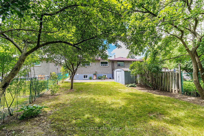 114 Sexton Cres  Toronto, M2H 2L6 | Image 31