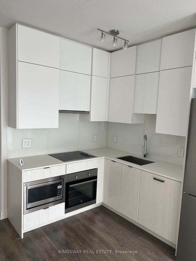  PH12 - 195 Redpath Ave  Toronto, M4P 0E3 | Image 3