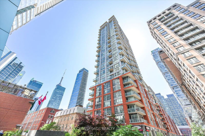 home for lease on 506-126 Simcoe Street