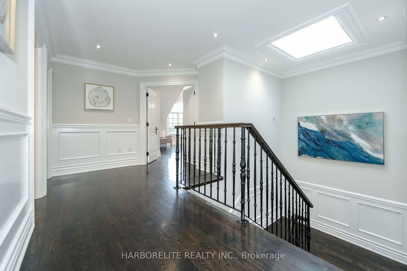 151 Brentcliffe Rd  Toronto, M4G 3Y7 | Image 15