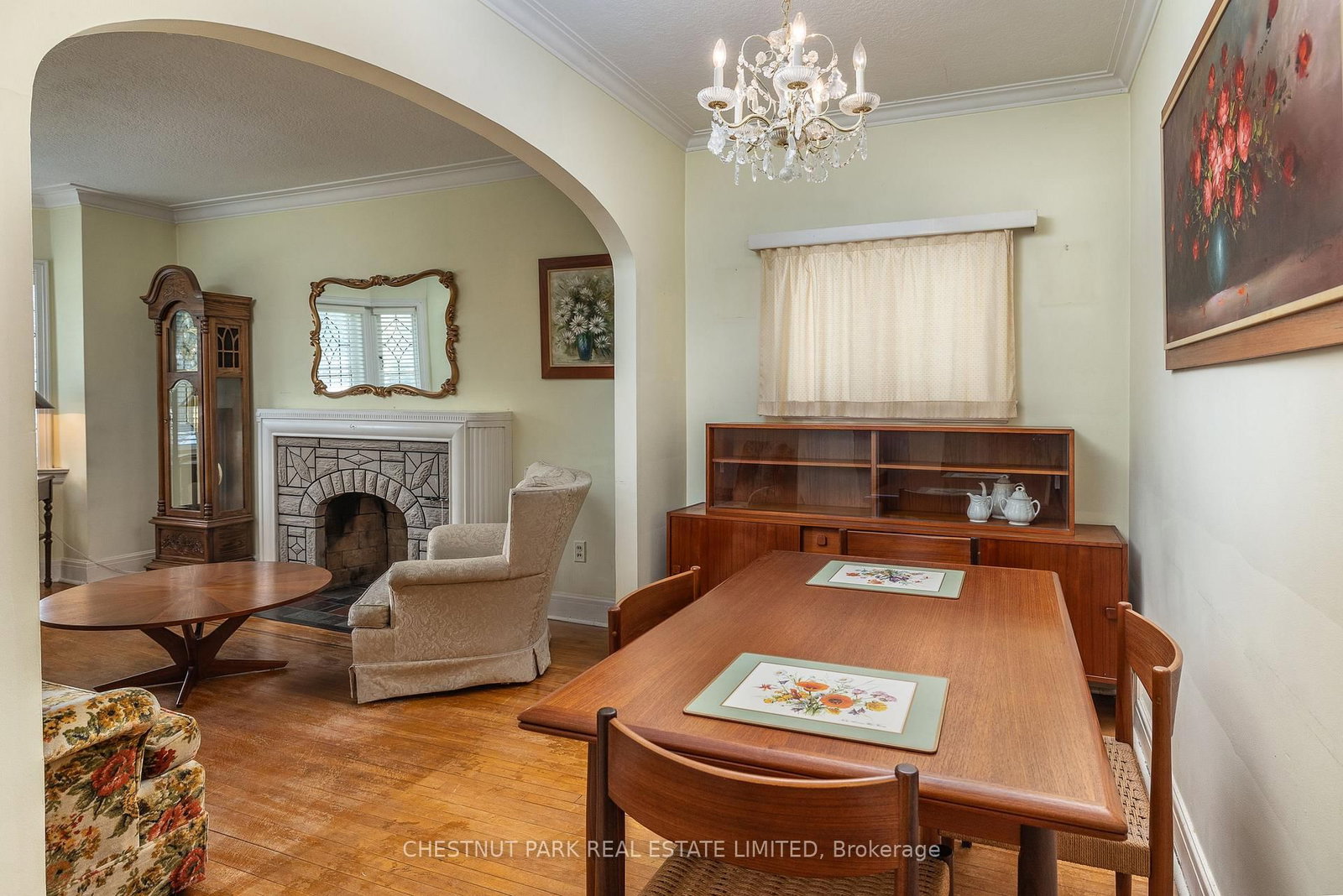 Listing Image 7