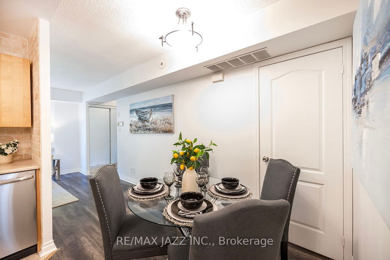  TH426 - 12 Douro St  Toronto, M6K 3M4 | Image 15