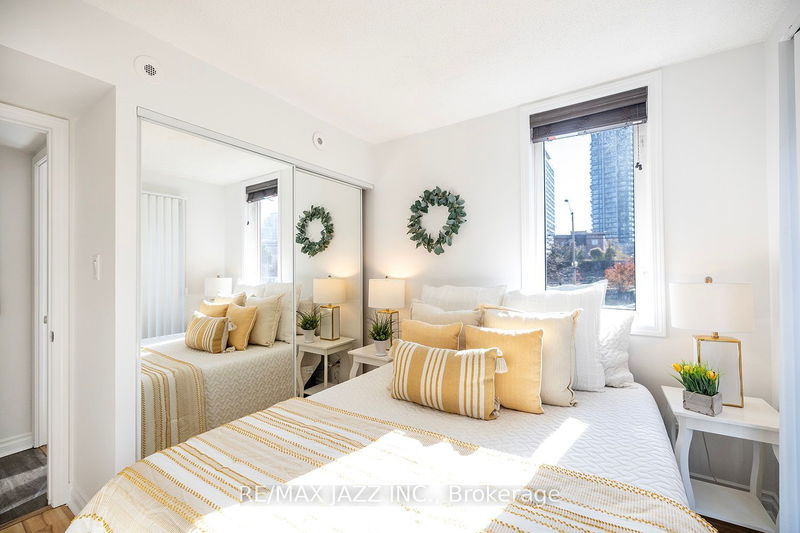  TH426 - 12 Douro St  Toronto, M6K 3M4 | Image 28