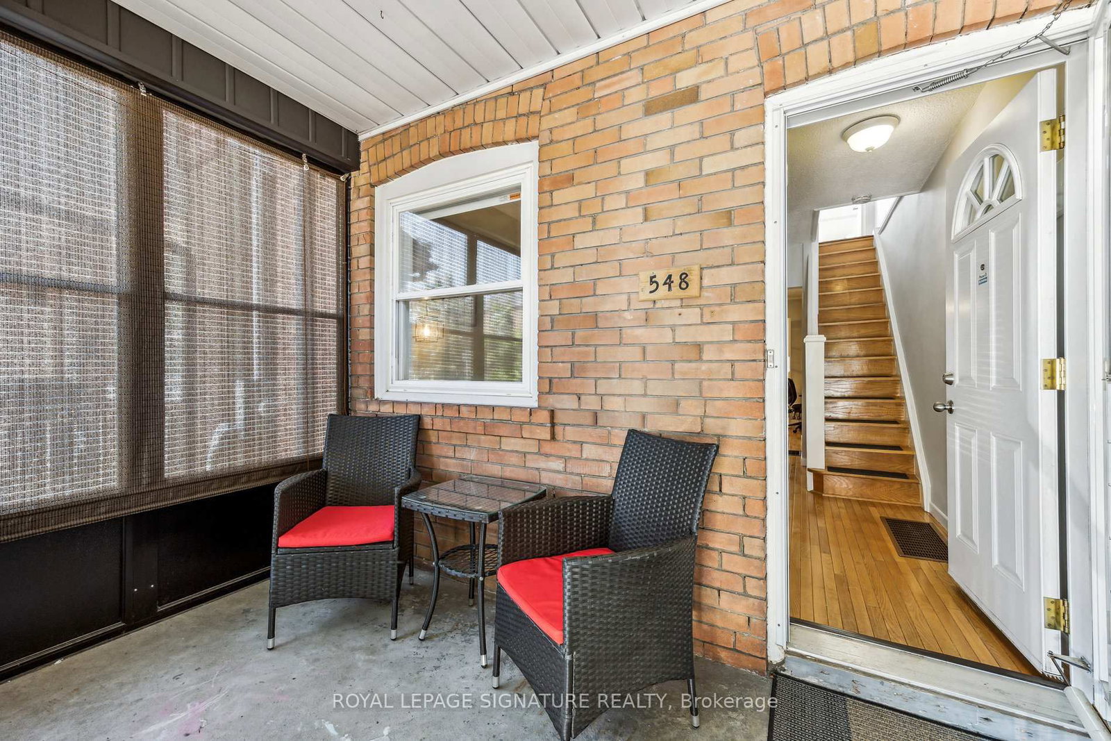 Listing Image 4