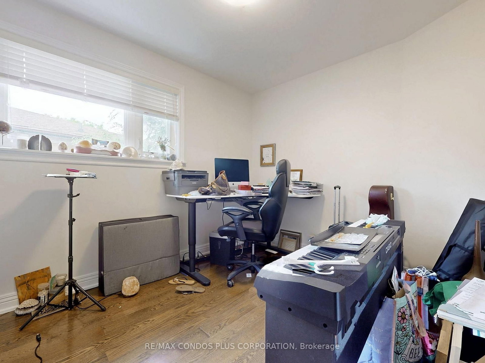 Listing Image 24